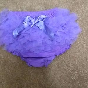 NWOT Ruffle Butts bloomers size 6-12 mo